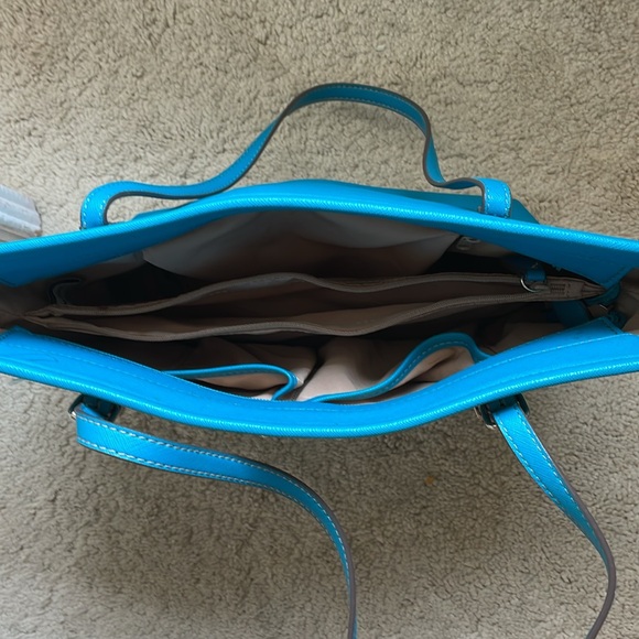 ✨NINE WEST TURQUOISE TOTE! LIKE NEW ✨ - Picture 5 of 5